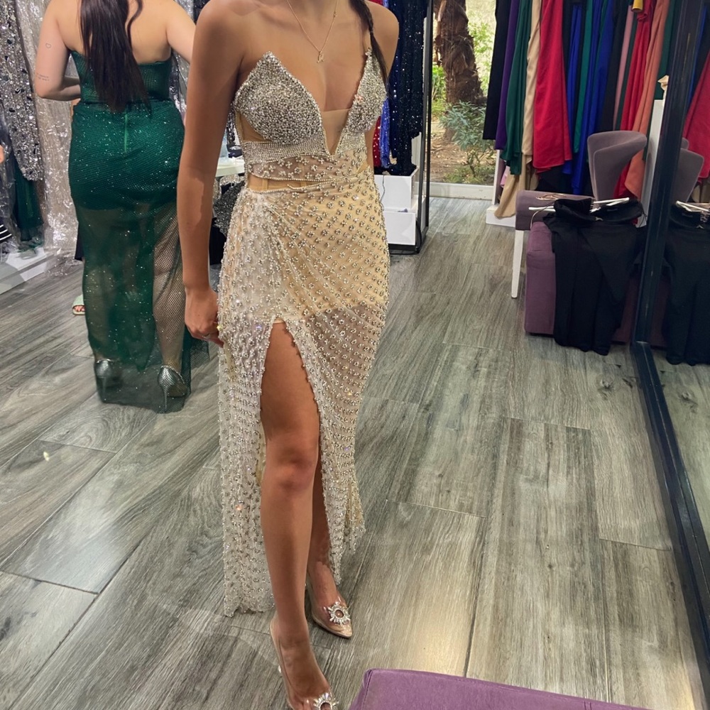 HANA OFFICIAL PROM DRESS
